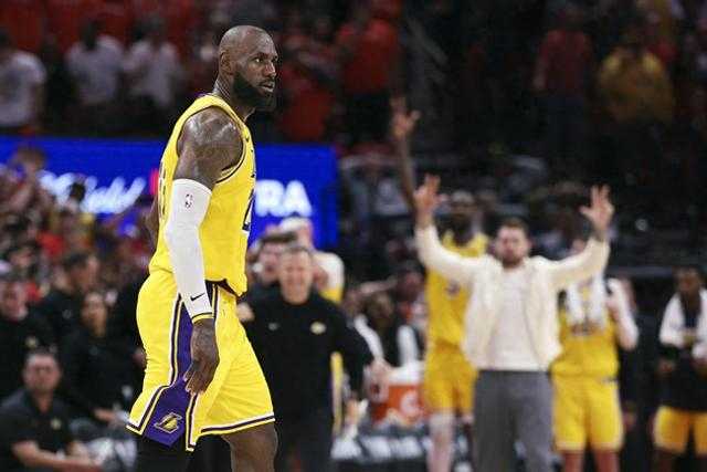 只差2场，又一项NBA80年史无前例的纪录，要被42岁詹姆斯达成了